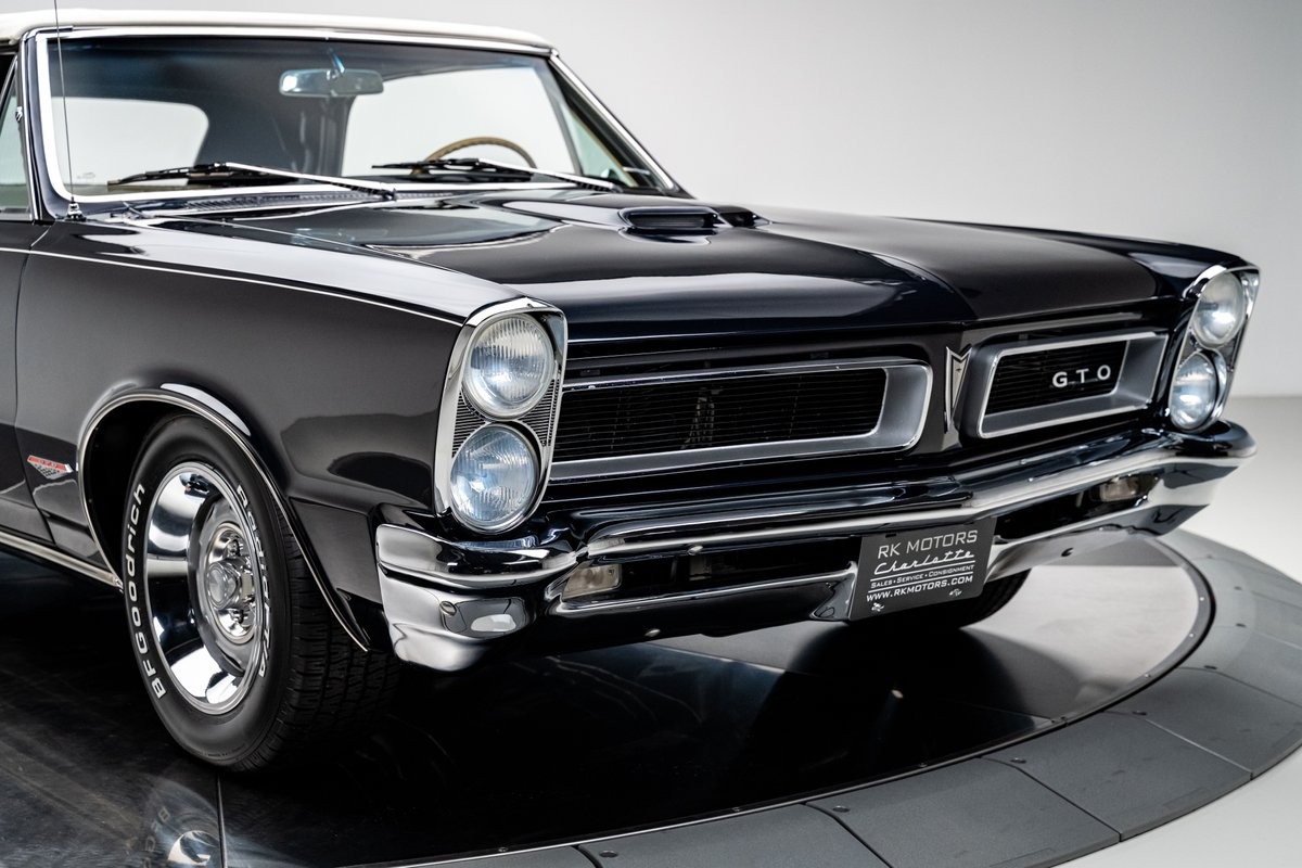 Pontiac-GTO-1965-Convertible-11