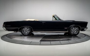 Pontiac-GTO-1965-Convertible-17