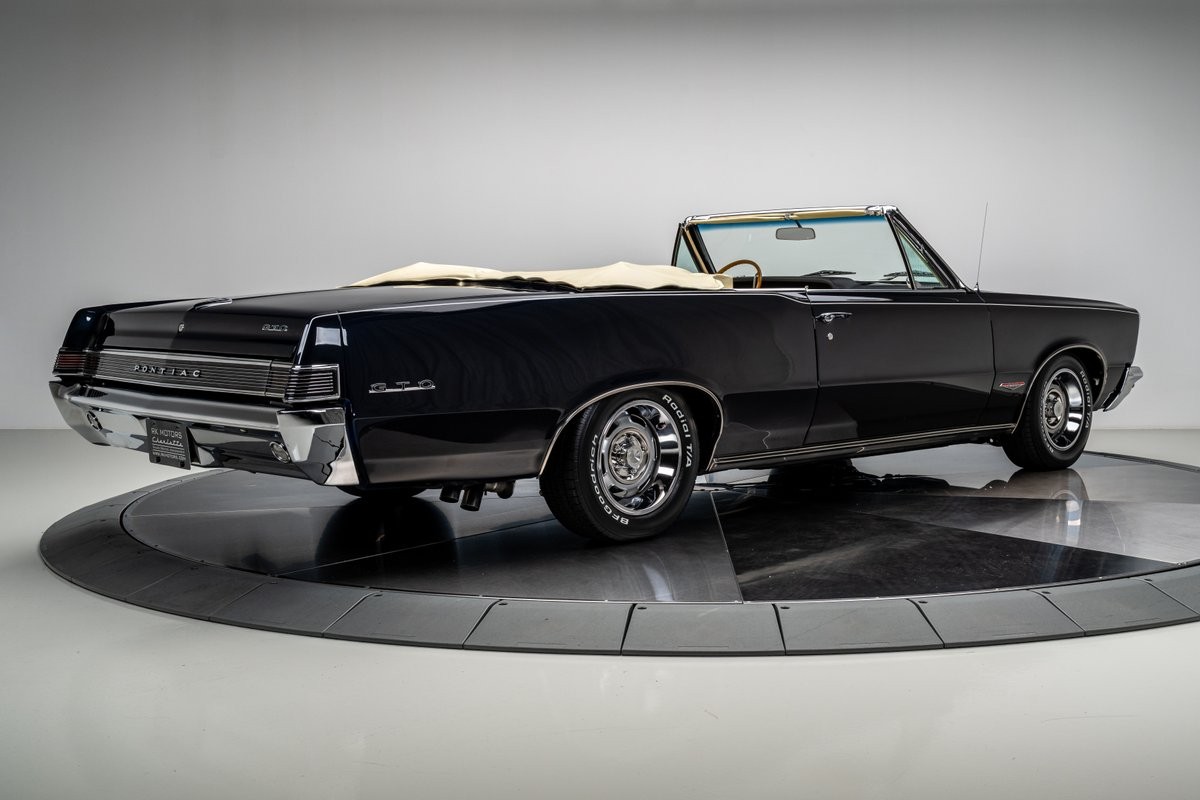 Pontiac-GTO-1965-Convertible-21
