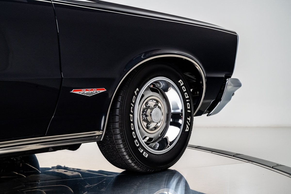 Pontiac-GTO-1965-Convertible-29