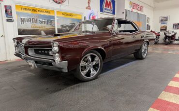 Pontiac-GTO-1966-2-Door-2