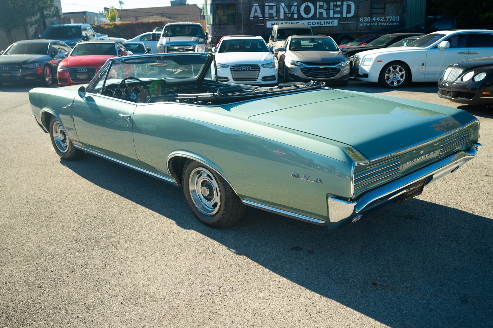 Pontiac-GTO-1966-Convertible-10