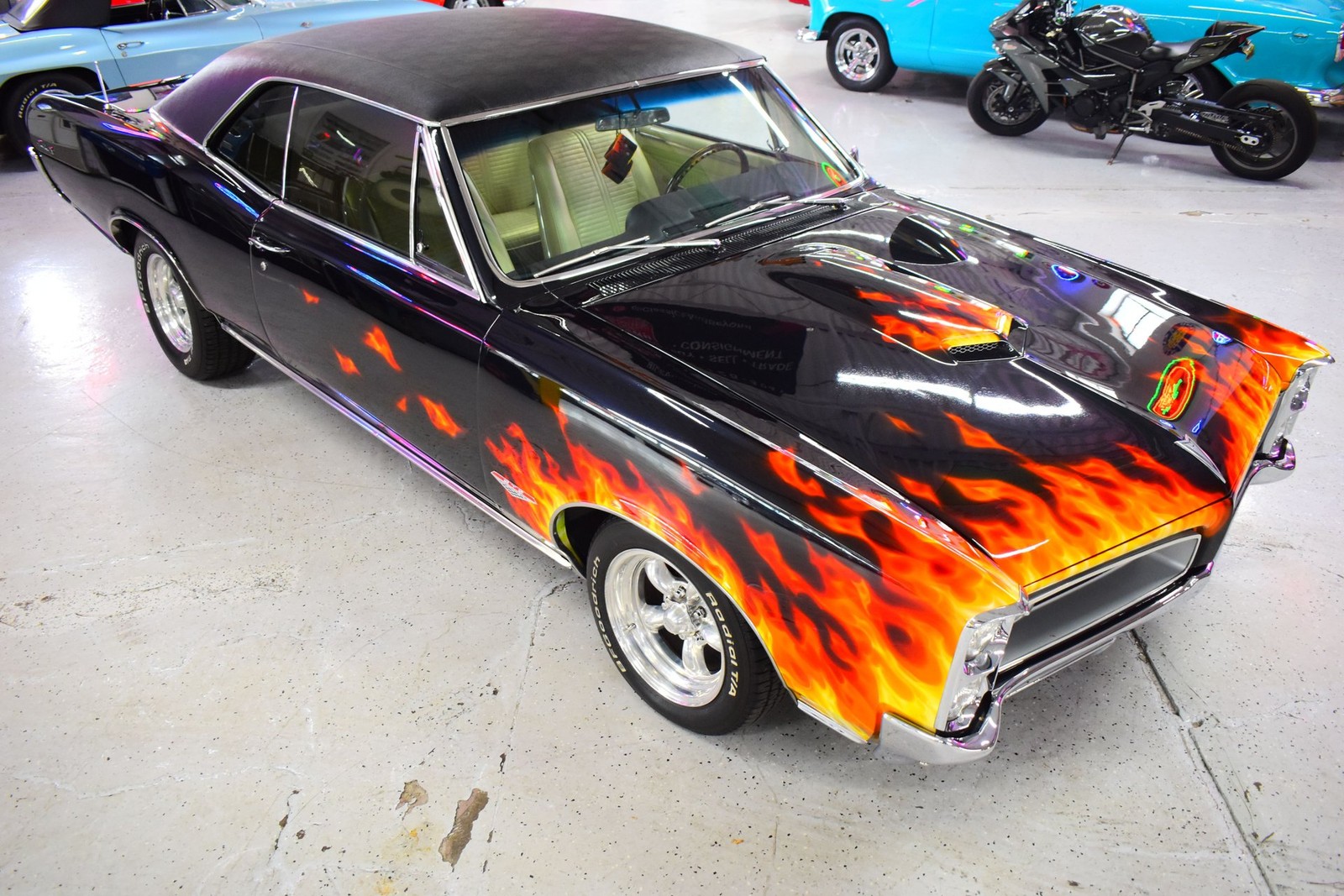 Pontiac-GTO-1966-Coupe-1