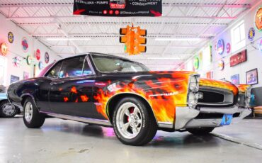 Pontiac-GTO-1966-Coupe-2