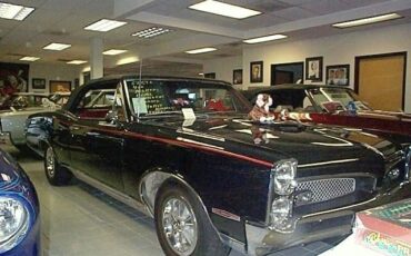 Pontiac-GTO-1967-Convertible-Black-2