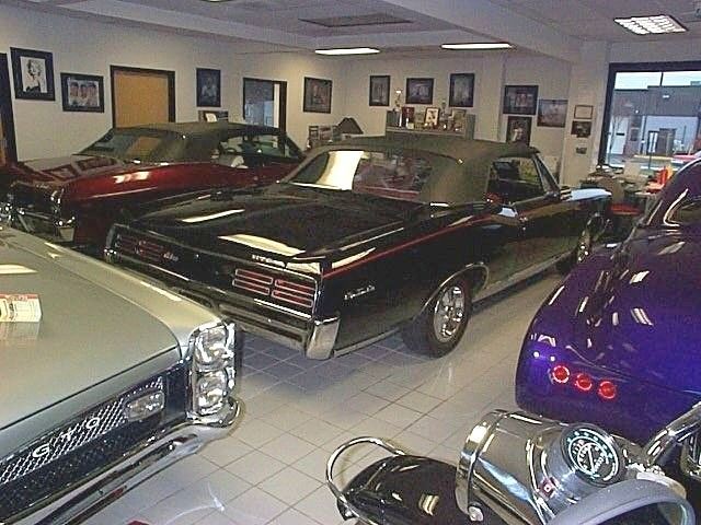 Pontiac-GTO-1967-Convertible-Black-3