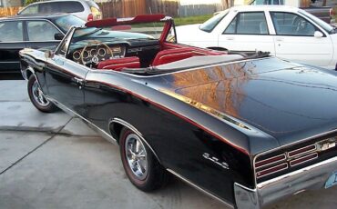 Pontiac-GTO-1967-Convertible-Black-38
