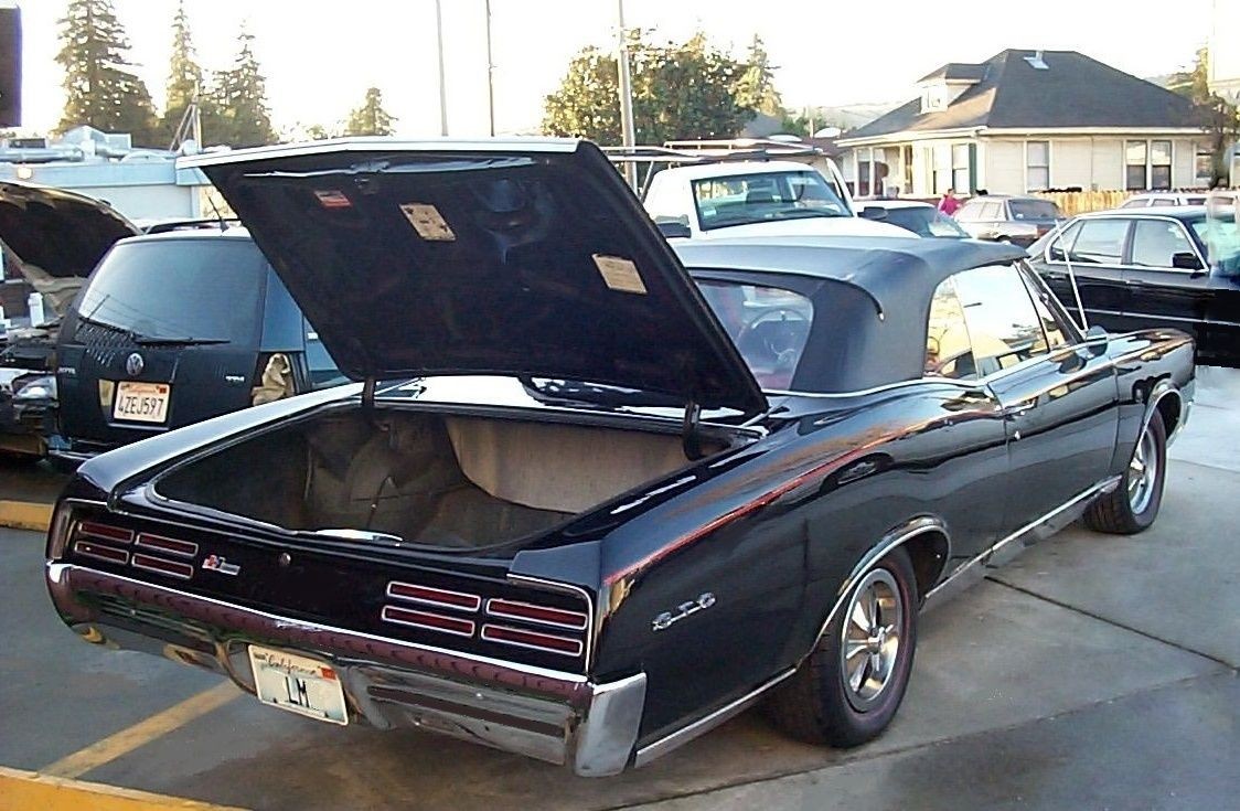 Pontiac-GTO-1967-Convertible-Black-39