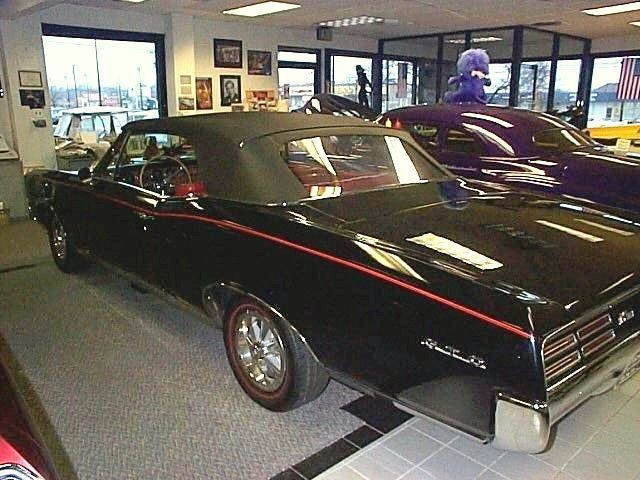 Pontiac-GTO-1967-Convertible-Black-4