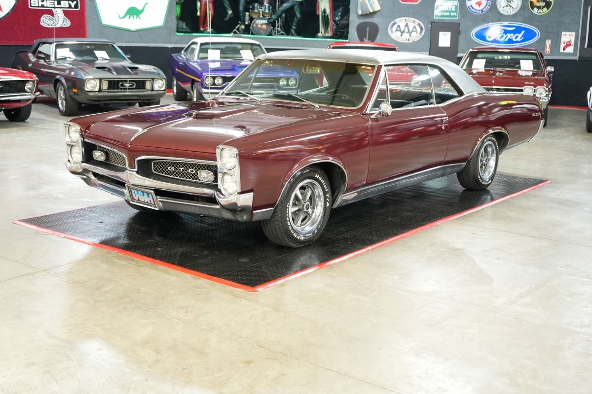 Pontiac-GTO-1967-Coupe-1