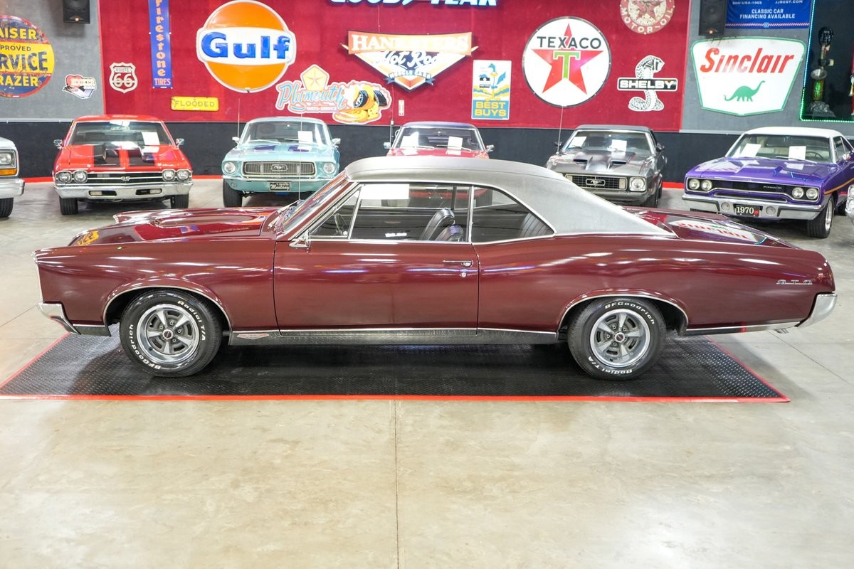 Pontiac-GTO-1967-Coupe-10