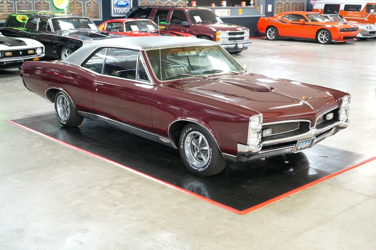 Pontiac-GTO-1967-Coupe-16
