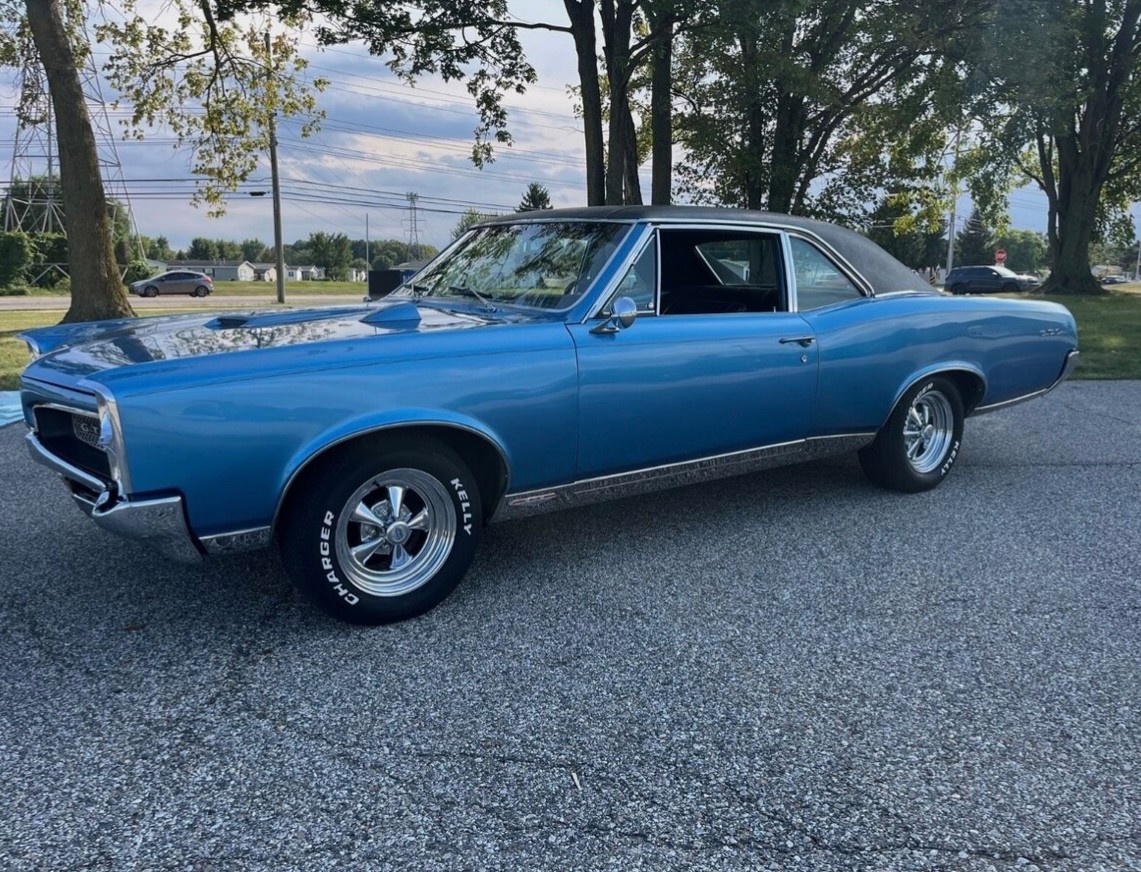 Pontiac-GTO-1967-Coupe-18