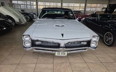 Pontiac-GTO-1967-Coupe-2