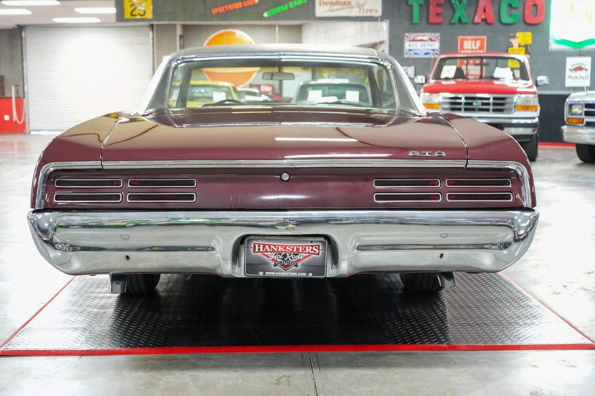 Pontiac-GTO-1967-Coupe-21