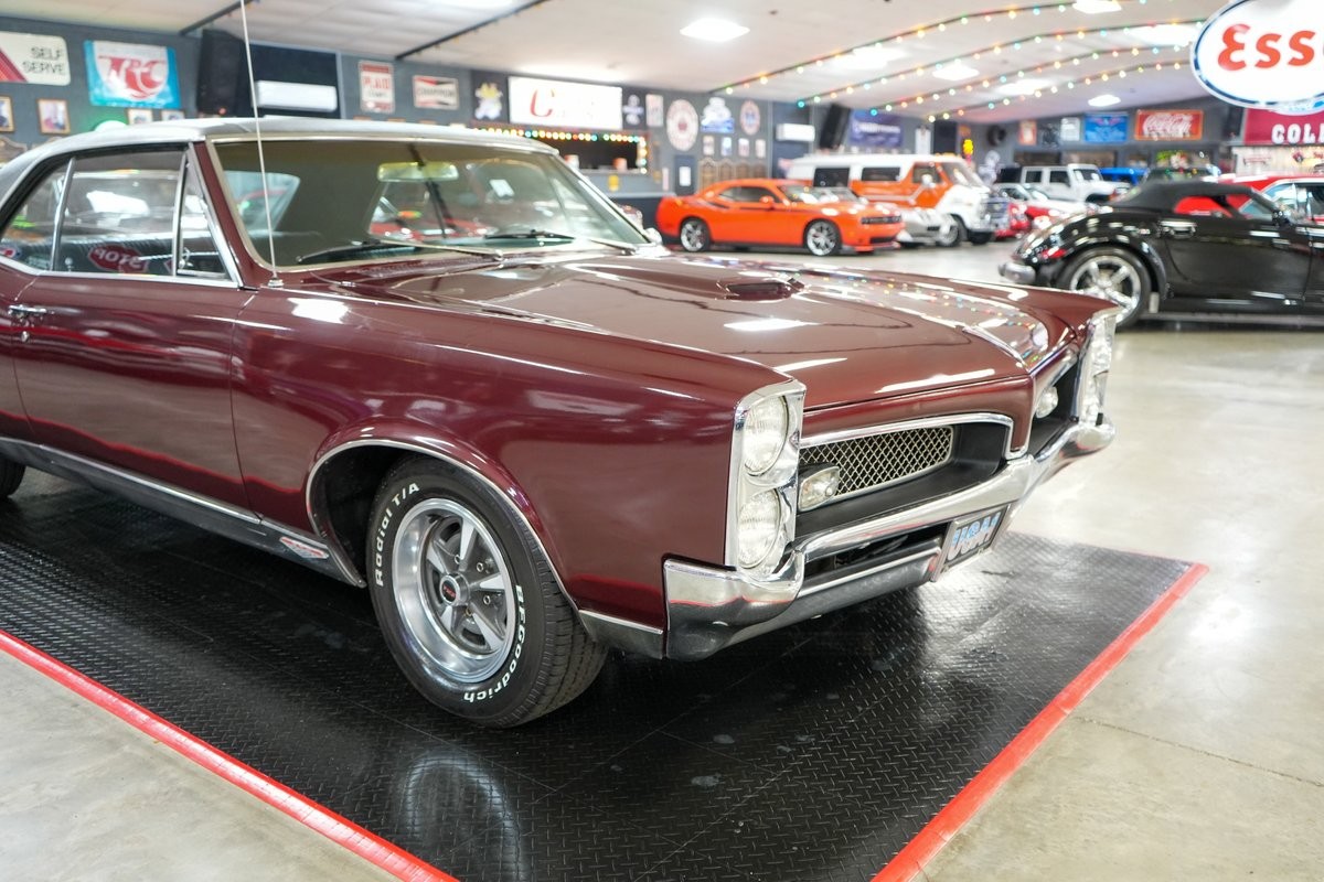 Pontiac-GTO-1967-Coupe-29