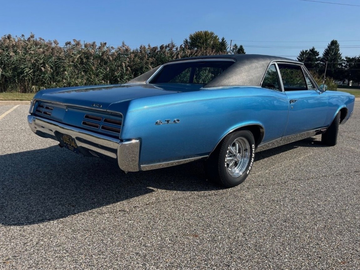 Pontiac-GTO-1967-Coupe-30