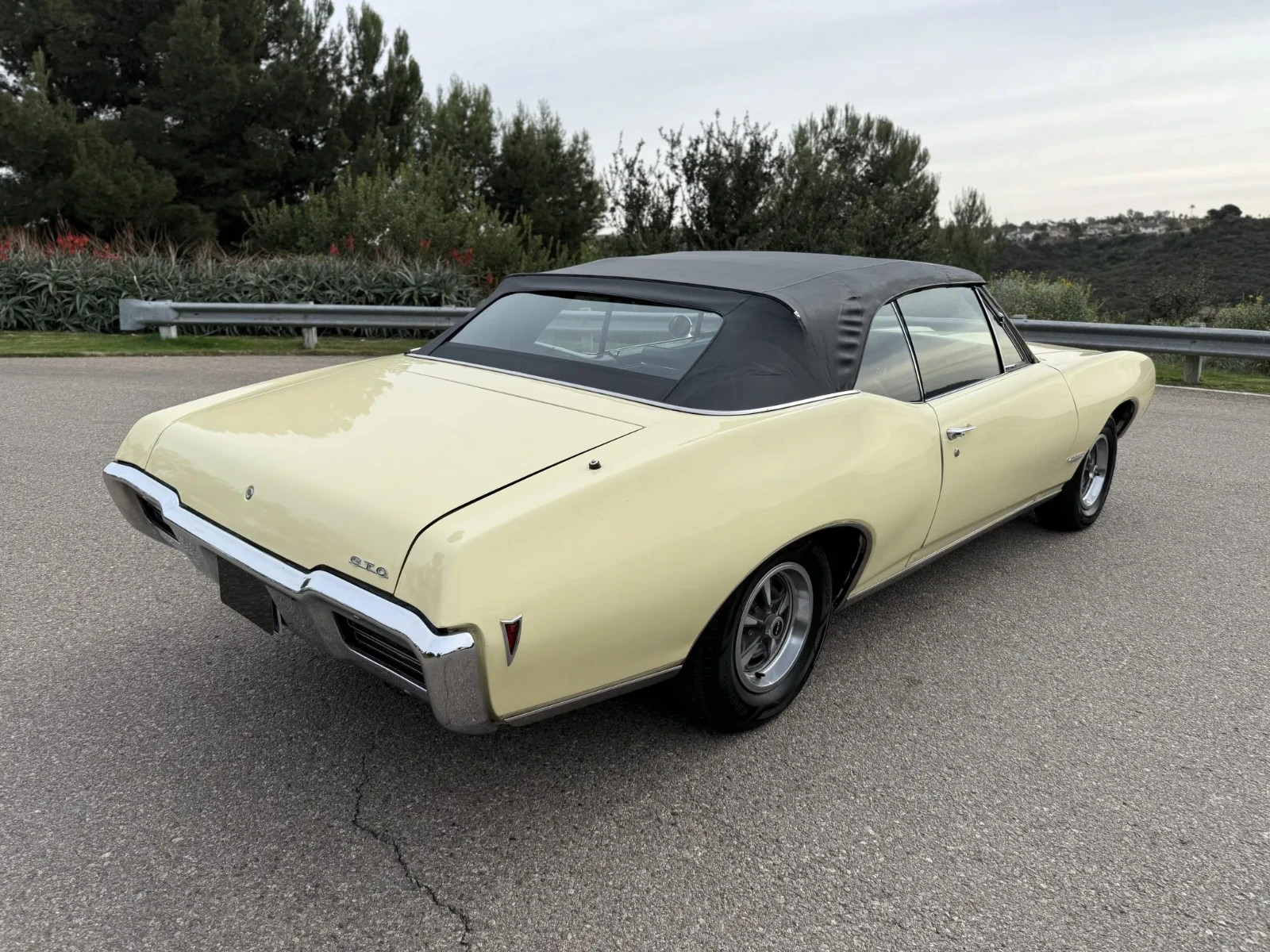 Pontiac-GTO-1968-Convertible-18