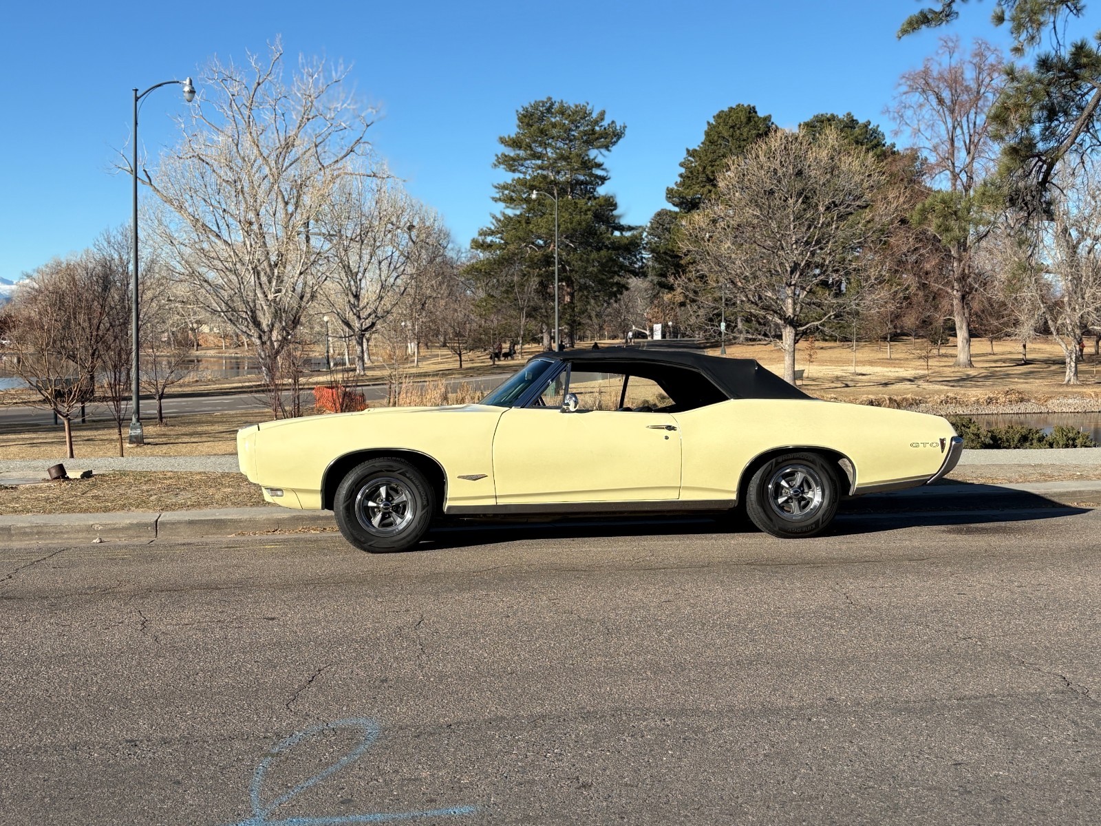 Pontiac-GTO-1968-Convertible-3