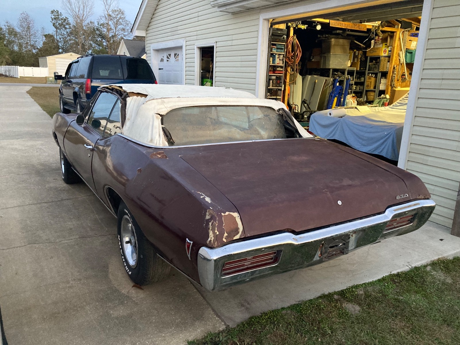 Pontiac-GTO-1968-Convertible-4