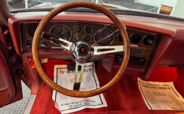 Pontiac-Grand-Prix-1977-2-Door-31