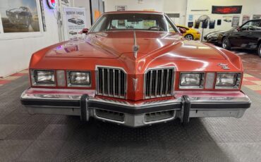 Pontiac-Grand-Prix-1977-2-Door-7