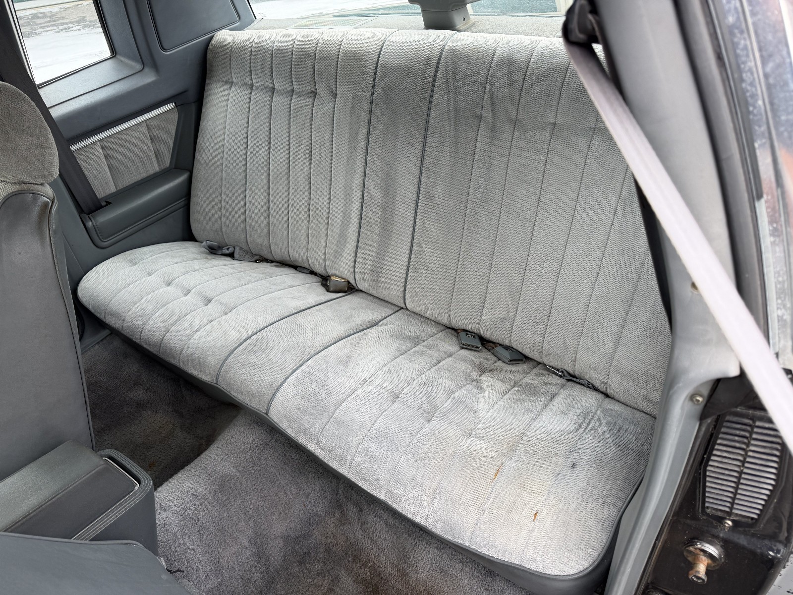 Pontiac-Grand-Prix-1987-Coupe-16