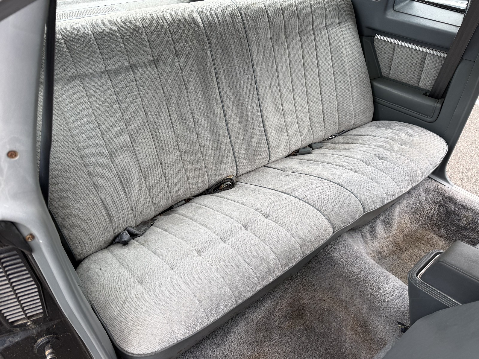 Pontiac-Grand-Prix-1987-Coupe-17