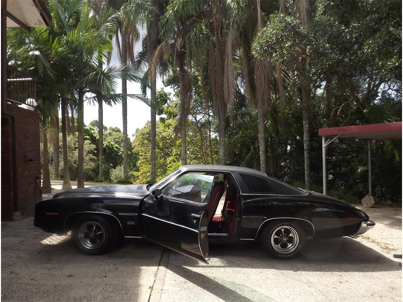 Pontiac-Grand-am-1973-black-red-1