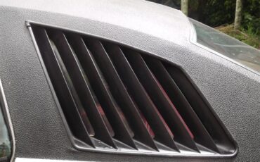 Pontiac-Grand-am-1973-black-red-32