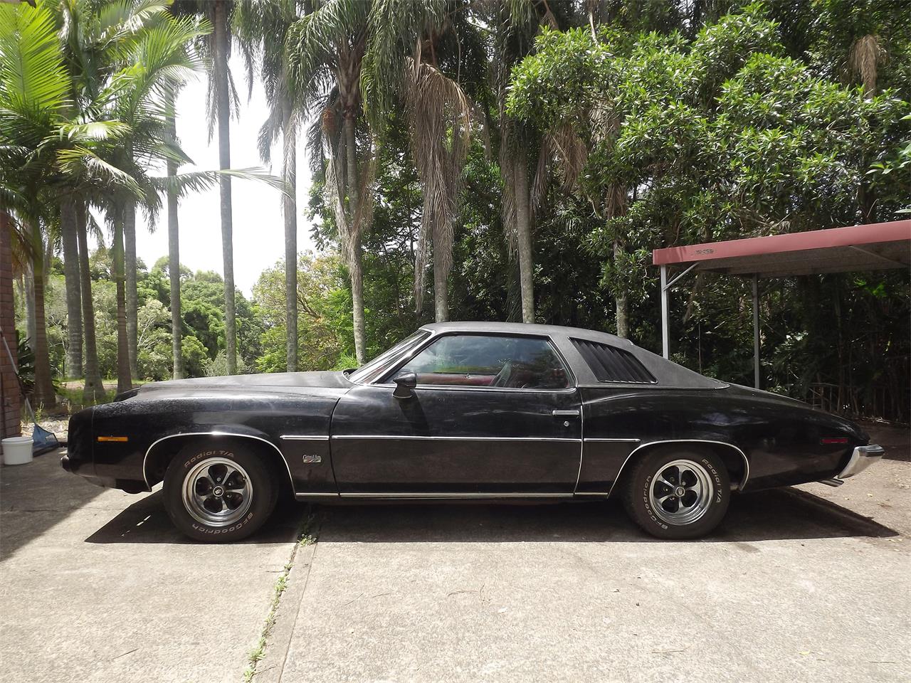 Pontiac-Grand-am-1973-black-red-42