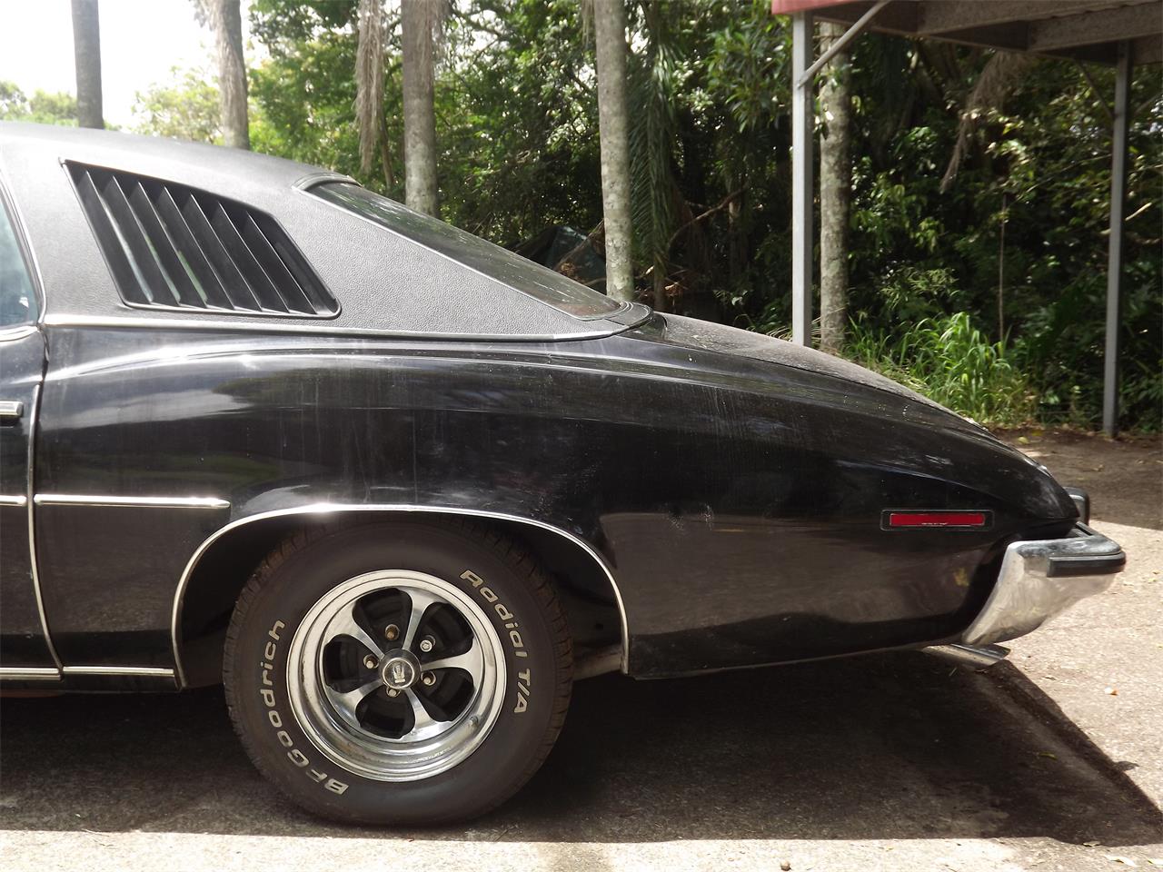 Pontiac-Grand-am-1973-black-red-44