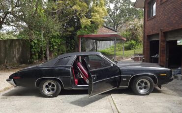 Pontiac-Grand-am-1973-black-red-8