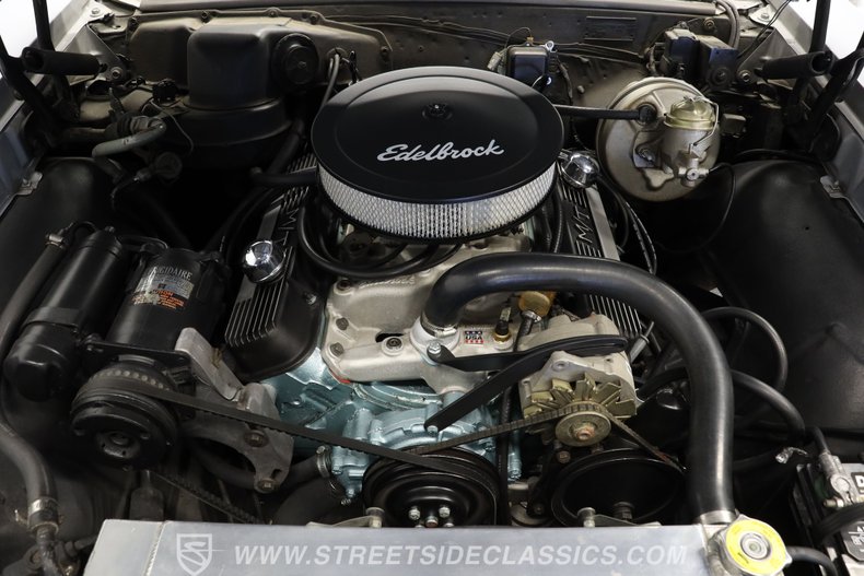 Pontiac-Gto-1966-Silver-Black-12