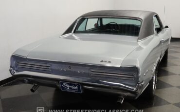 Pontiac-Gto-1966-Silver-Black-18