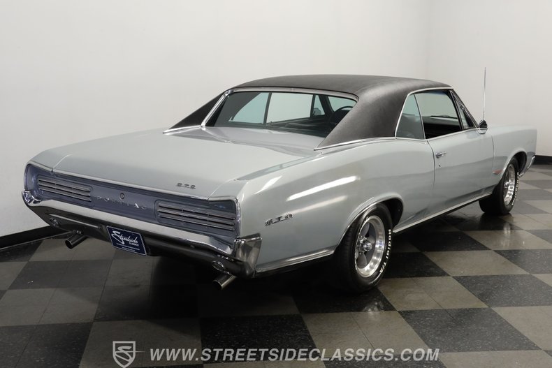 Pontiac-Gto-1966-Silver-Black-19