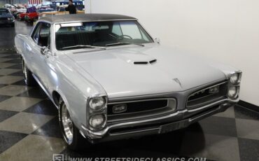 Pontiac-Gto-1966-Silver-Black-22