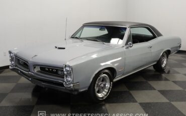 Pontiac-Gto-1966-Silver-Black-25