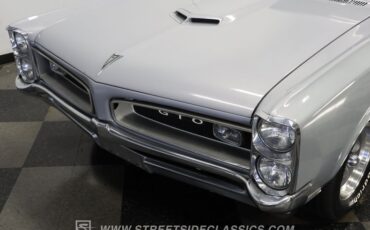 Pontiac-Gto-1966-Silver-Black-26