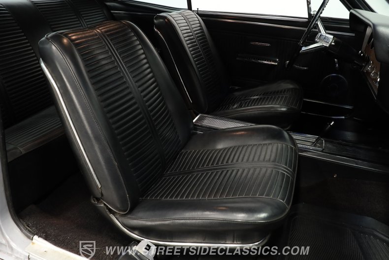 Pontiac-Gto-1966-Silver-Black-43