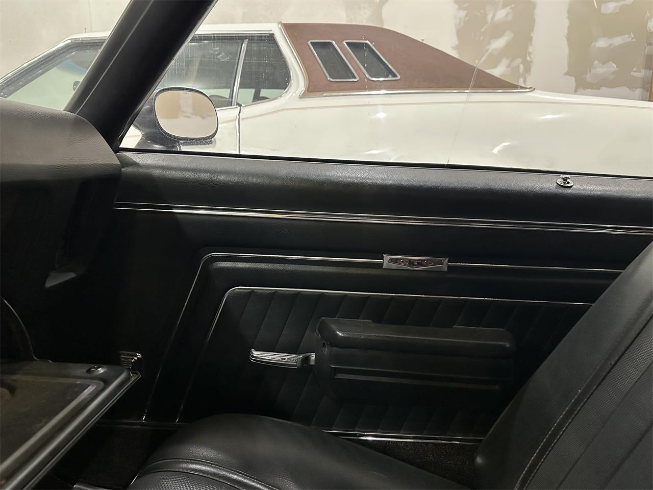 Pontiac-Gto-1970-Dark-Brown-Black-21