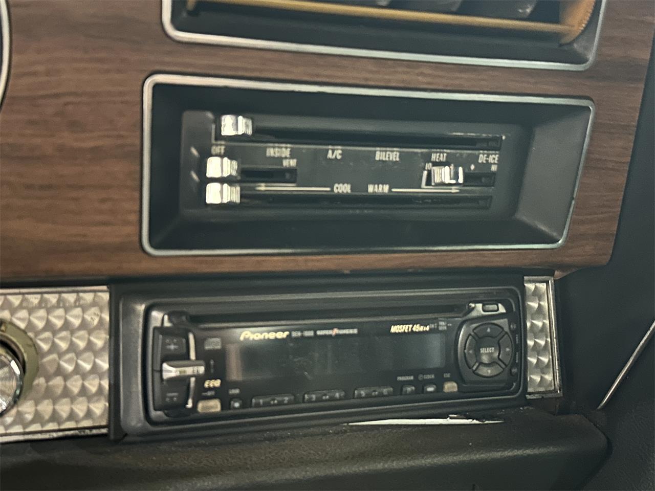 Pontiac-Gto-1970-Dark-Brown-Black-3