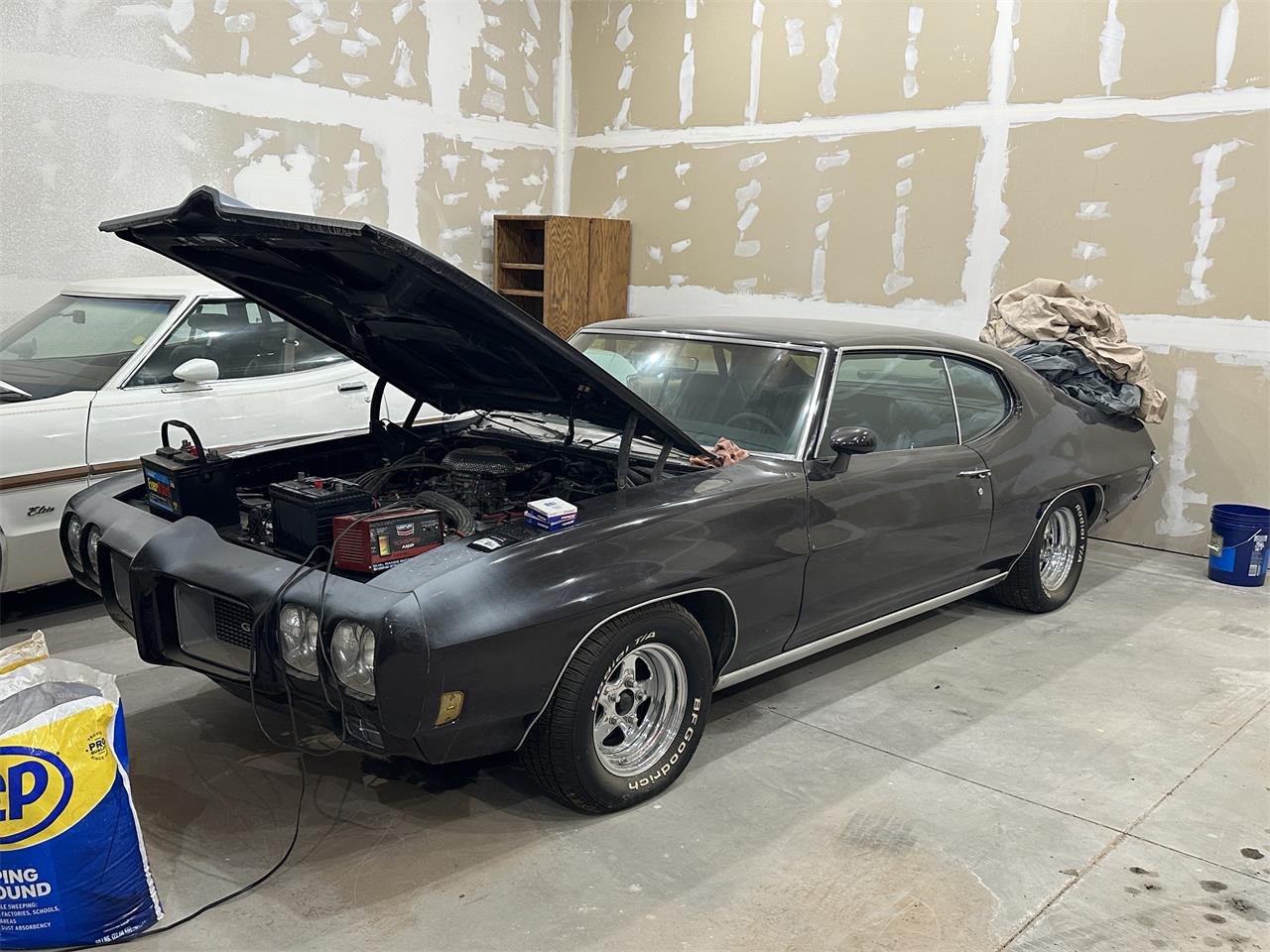 Pontiac-Gto-1970-Dark-Brown-Black-7