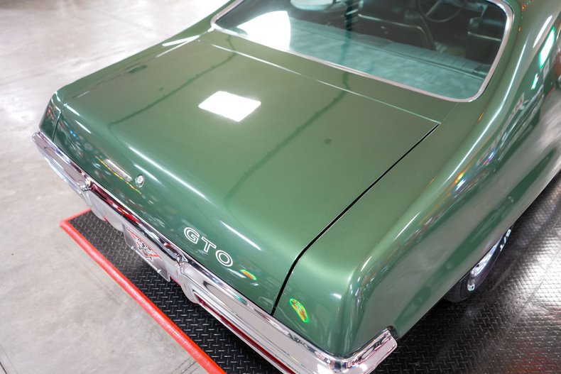 Pontiac-Gto-1970-Green-Green-11