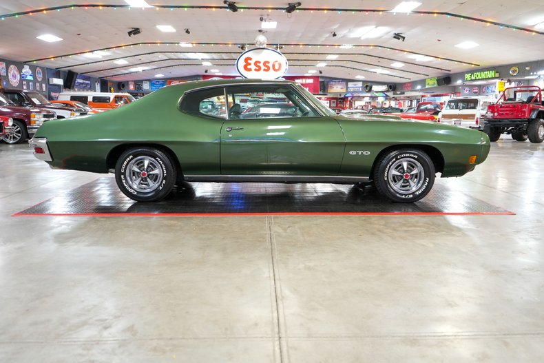 Pontiac-Gto-1970-Green-Green-32
