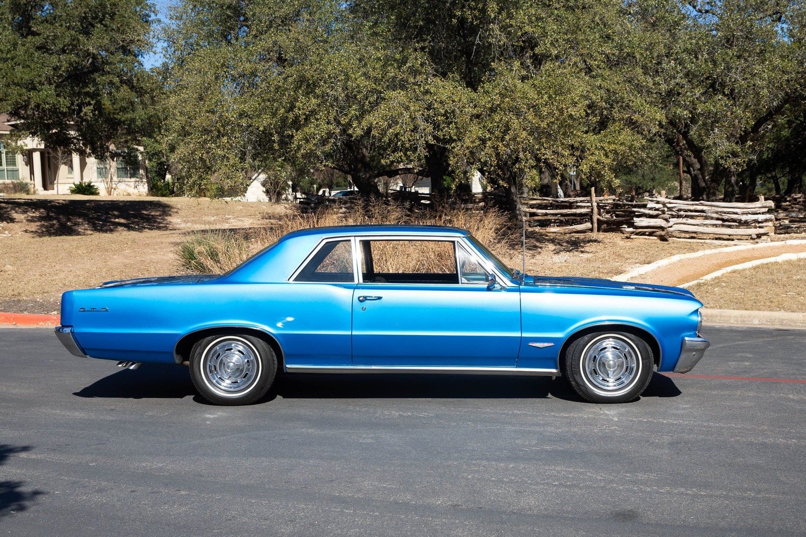 Pontiac-Le-Mans-1964-Coupe-5