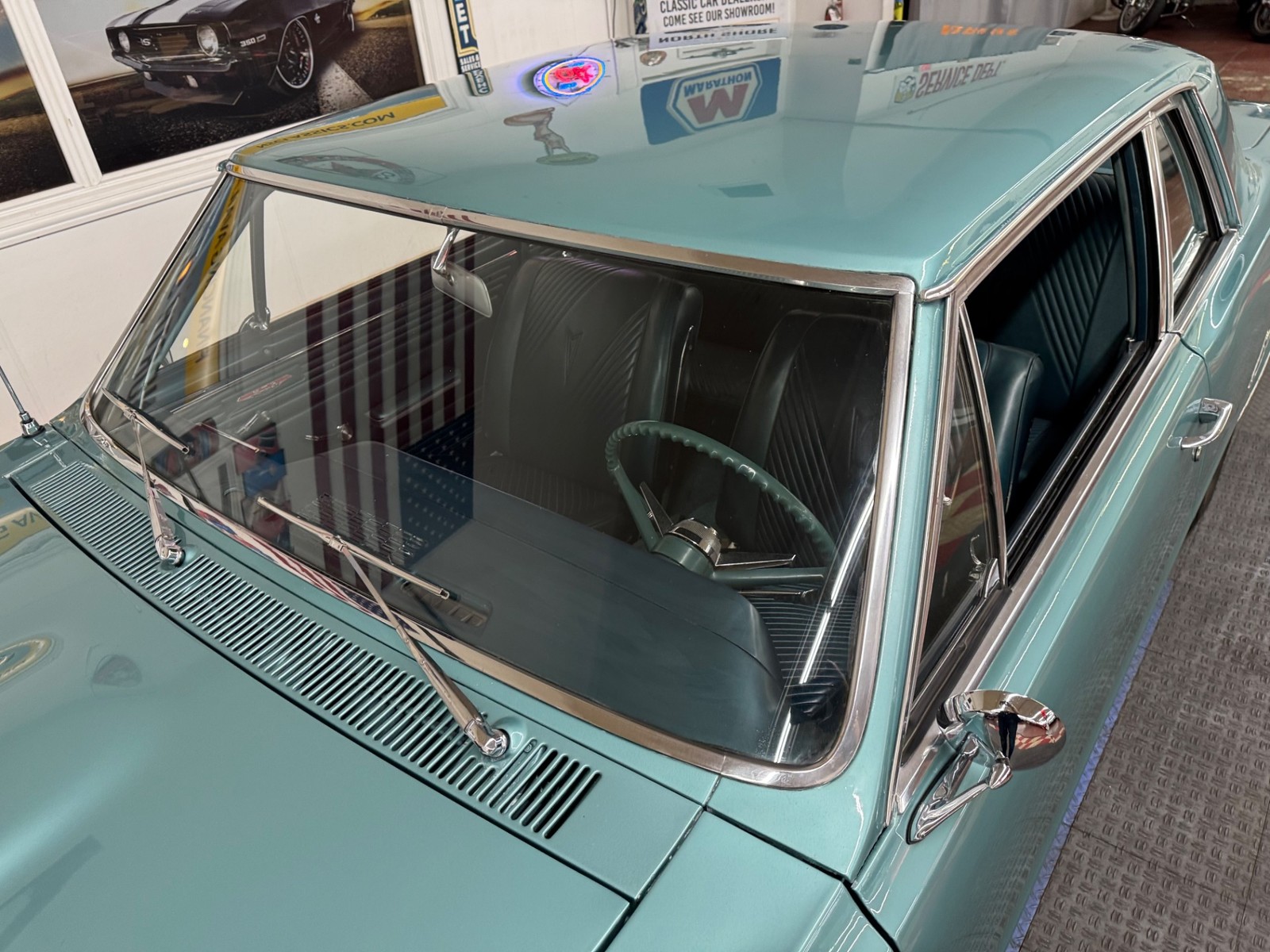 Pontiac-Le-Mans-1965-2-Door-10