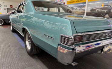 Pontiac-Le-Mans-1965-2-Door-22