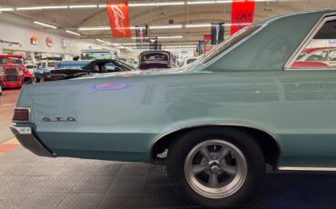 Pontiac-Le-Mans-1965-2-Door-25