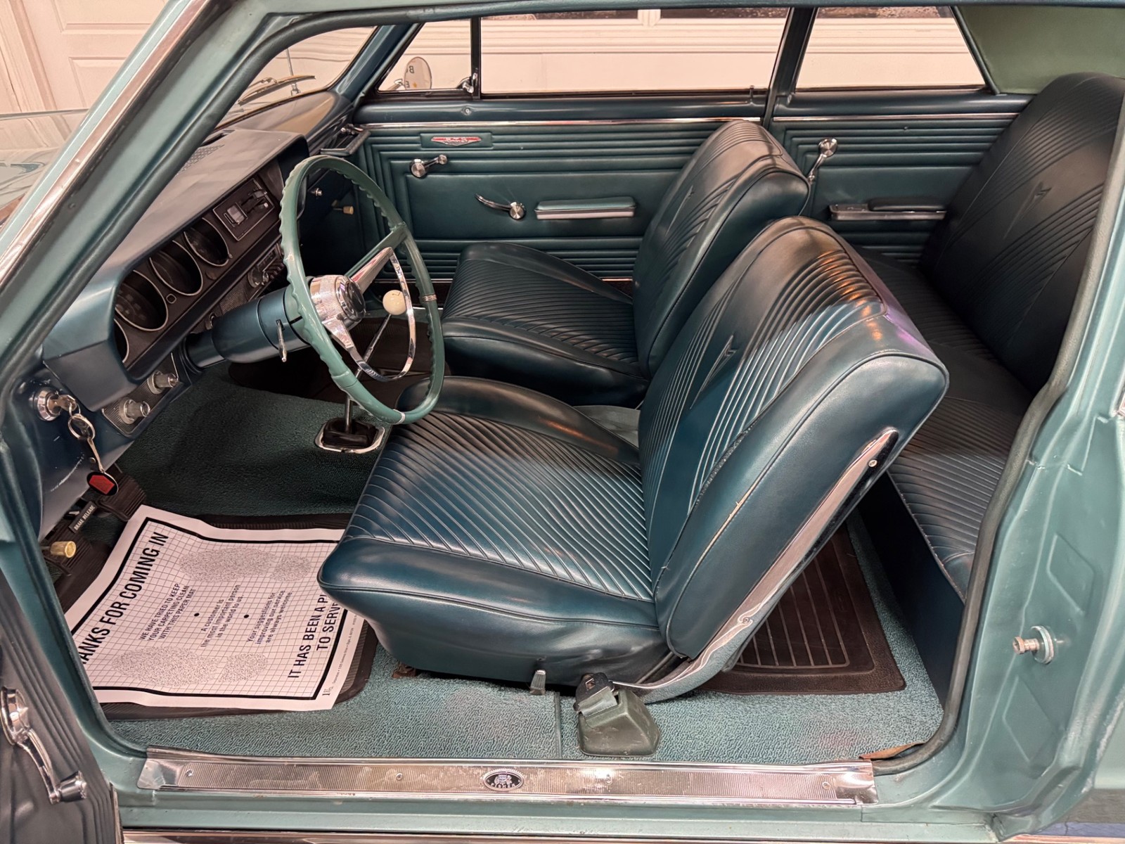 Pontiac-Le-Mans-1965-2-Door-33